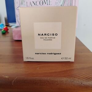 Narciso Rodriguez Poudrée Eau de Parfum 50ml
